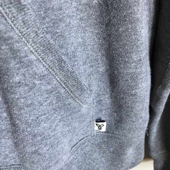 Aritzia - TNA Hoodie Jacket size L - Picture 4 of 6